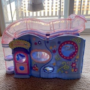LPS littlest pet lovin’ playhouse